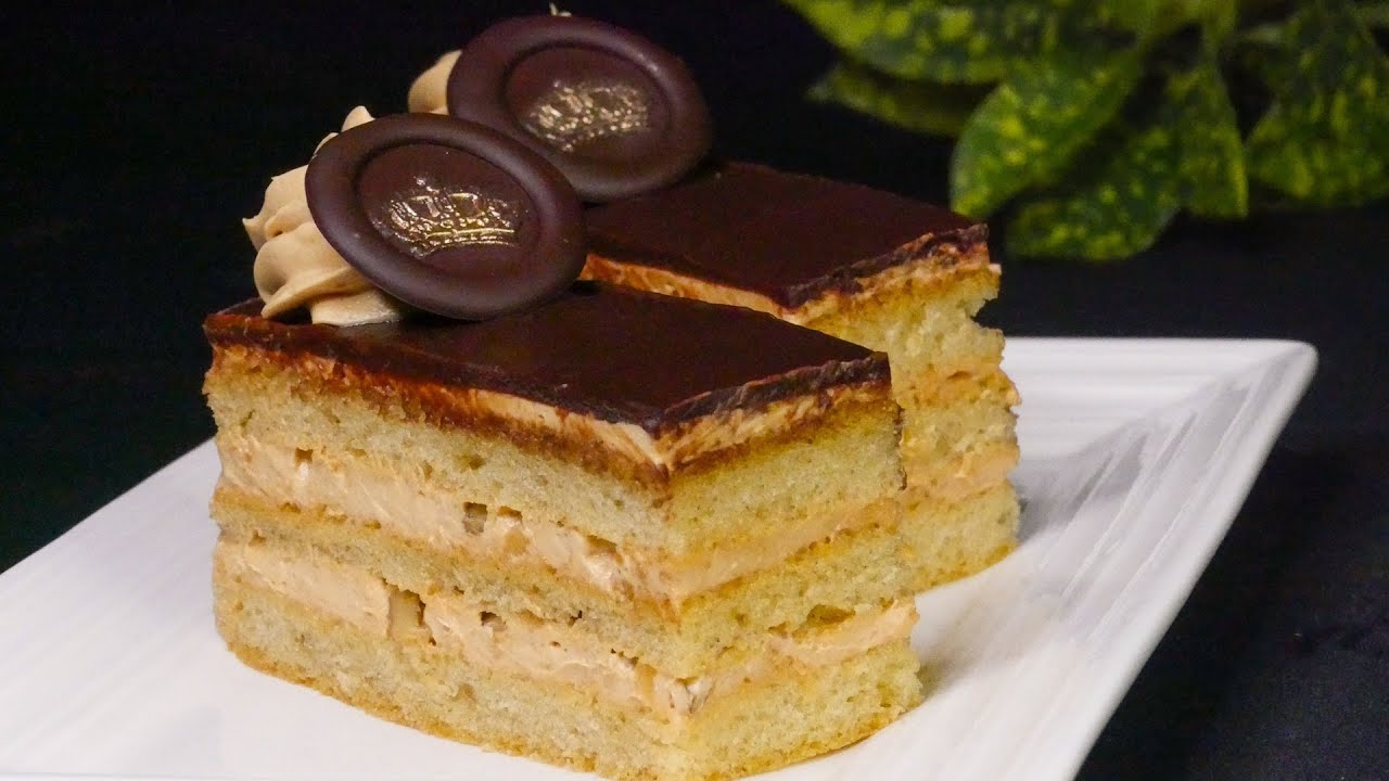 Vegan Caramel And Walnuts Cake/ Prajitura De Post Cu Nuci Si Caramel