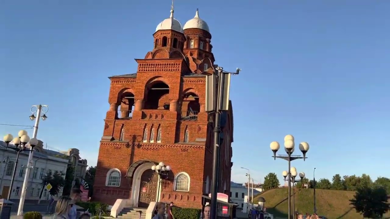 Настя Орлова - Да Да Да (кусочек живого выступления на городской площади)!