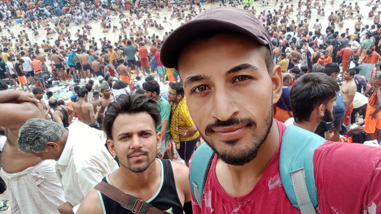 haridwar crowd  guys