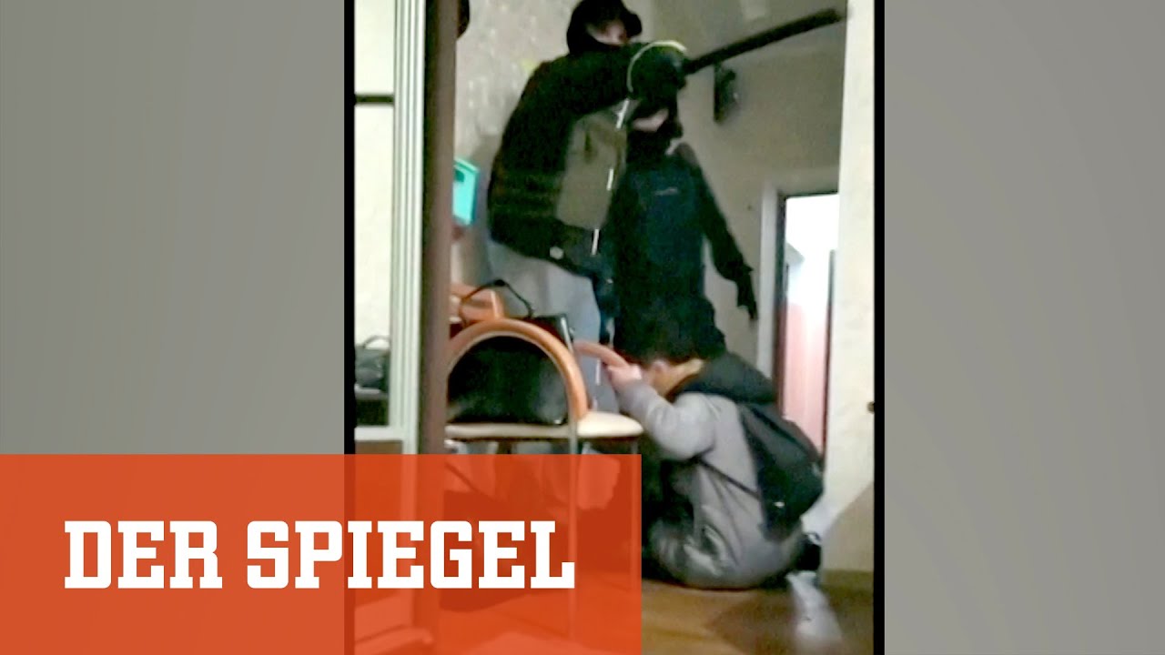 Proteste in Belarus: Verfolgt bis in die eigene Wohnung | DER SPIEGEL