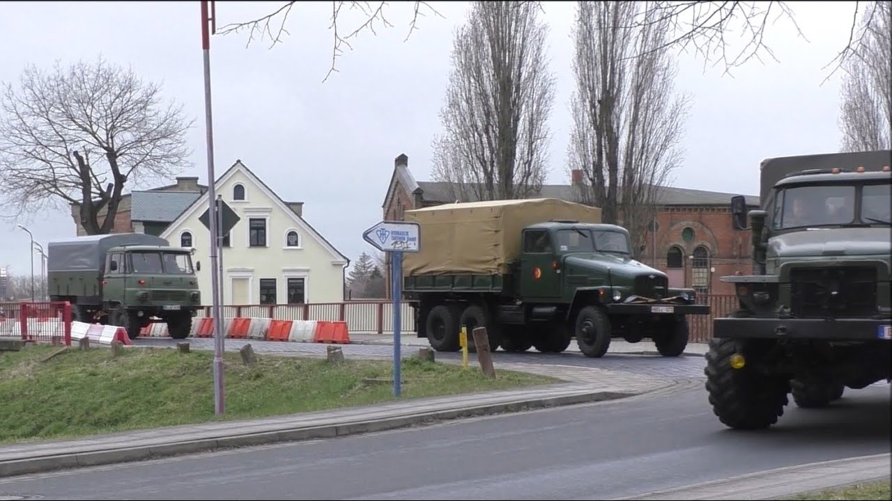 Konvoi Militär- Oldtimer rollt durch Egeln- Ausfahrt 2023