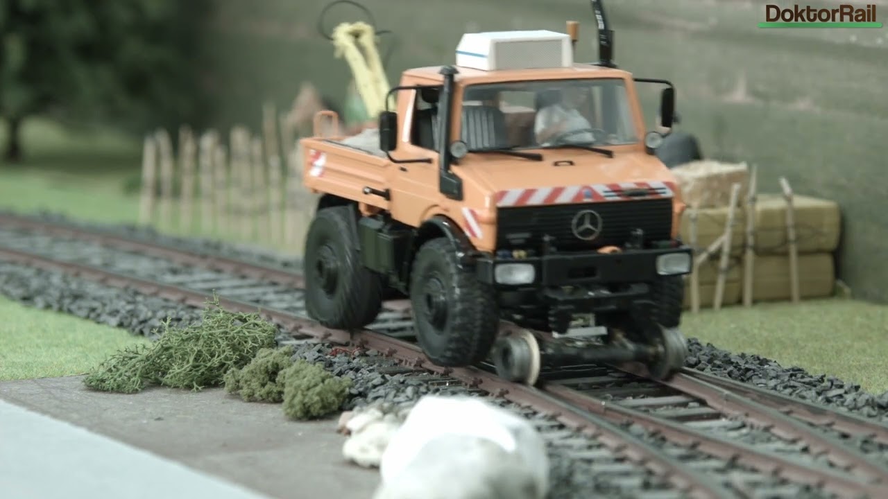 Weltweit erster funktionierender Zweiwege-RC-Unimog in 1:32 (Spur 1) (79)