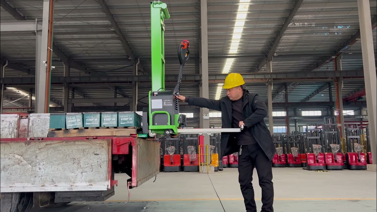 Full Electric Self Lifting stacker Truck