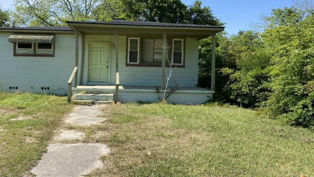 2006 Jacksonville Road, North Charleston, SC Presented by Shakeima Chatman.