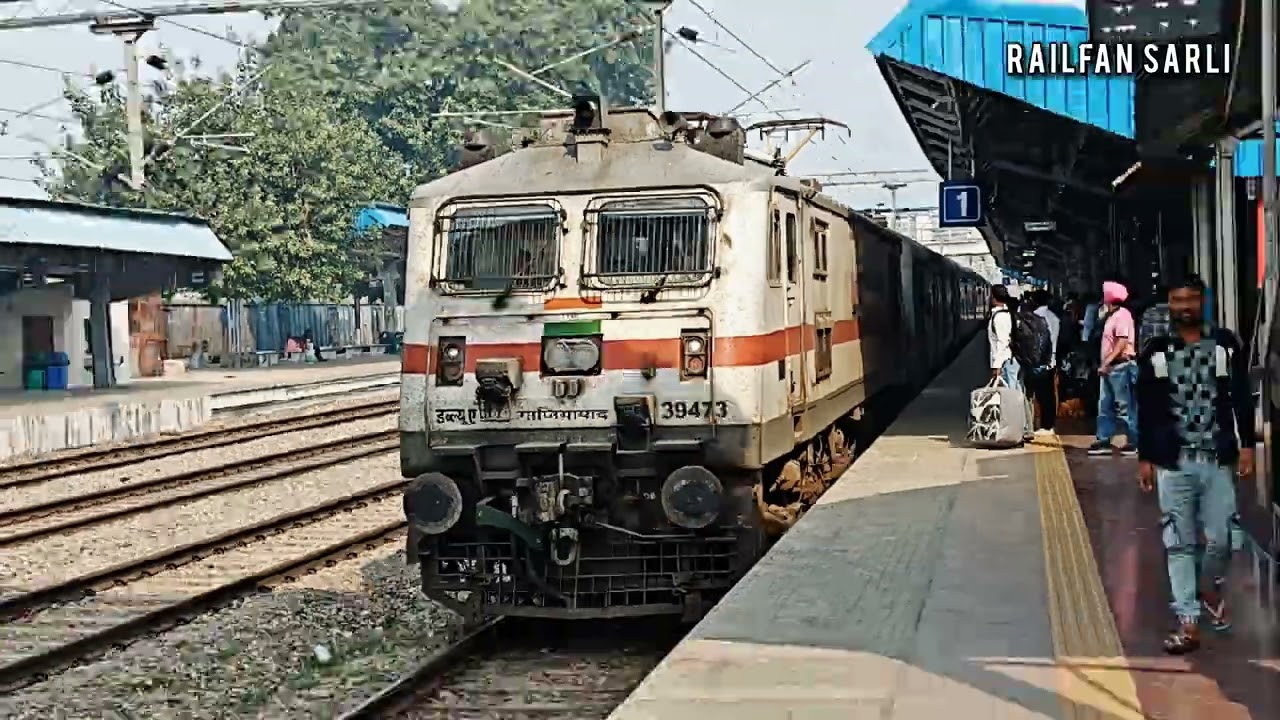 Amritsar - Saharsa Garib-Rath express (12204) arrives at Phagwara Jn.