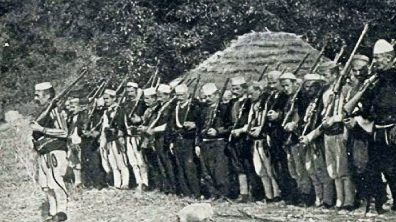 KUSH E ORGANIZOI KRYENGRITJEN E POSTRIBËS?