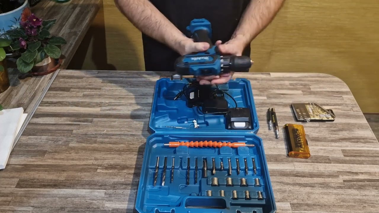 Оглят шуруповерта Makita (теж підробка)