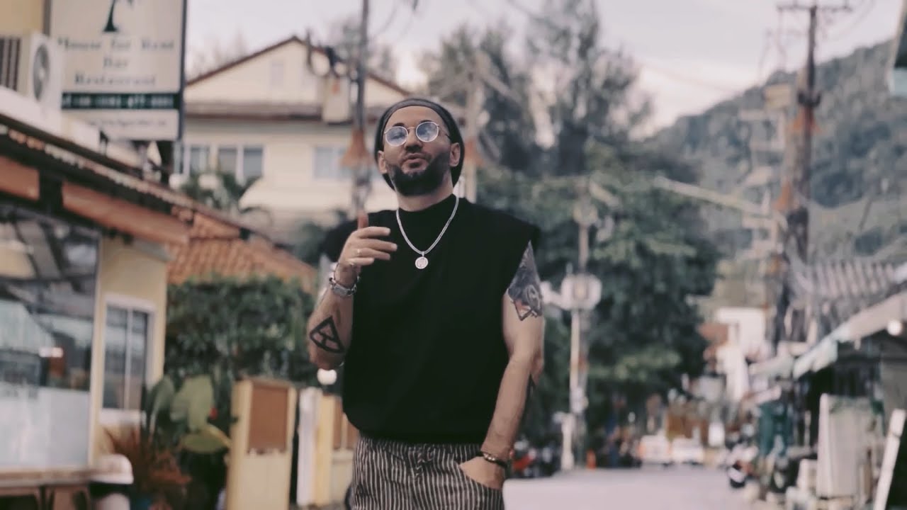 ТАКЕР - Она (one shot video)