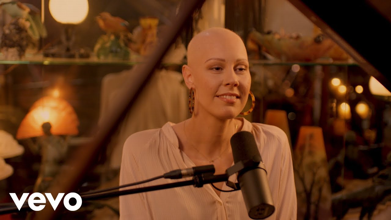 Fanny Leeb - Fearless (Acoustic Session)