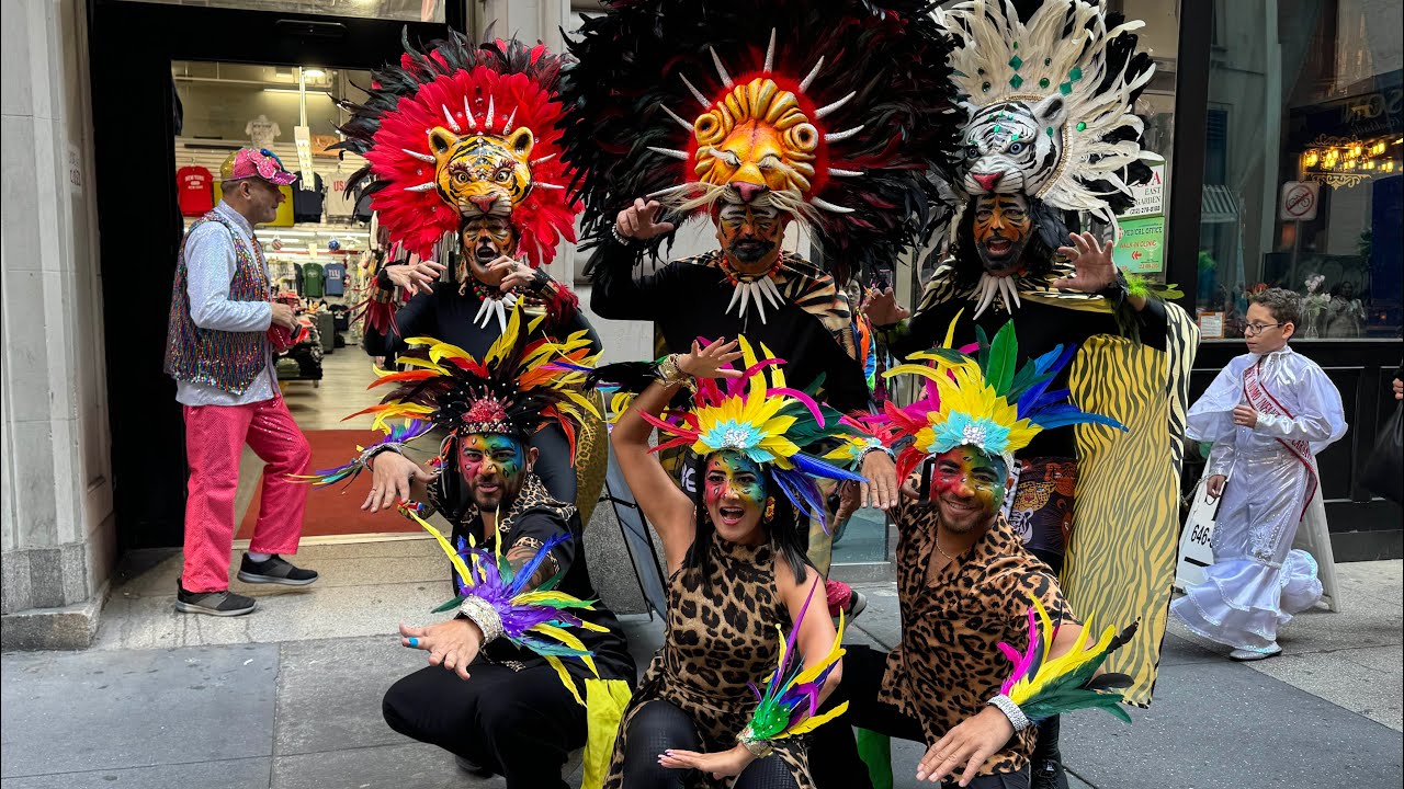 NYC LIVE | 2024 Hispanic Day Parade - Desfile de la Hispanidad de NY