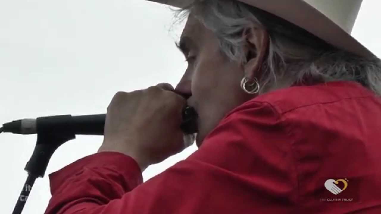 Carlton Jug Band   Standing On A Rock LIVE @ The Clutha Trust Festival 2015