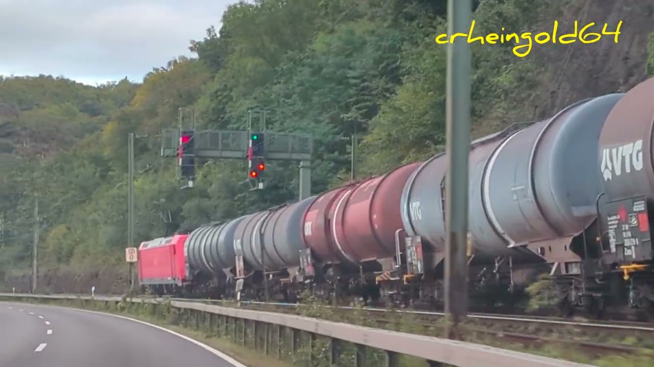 Train Spotting Germany: Parallel Fahrt mit einem Kessel Wagen Zug .In Ri Bingen ab Boppard 