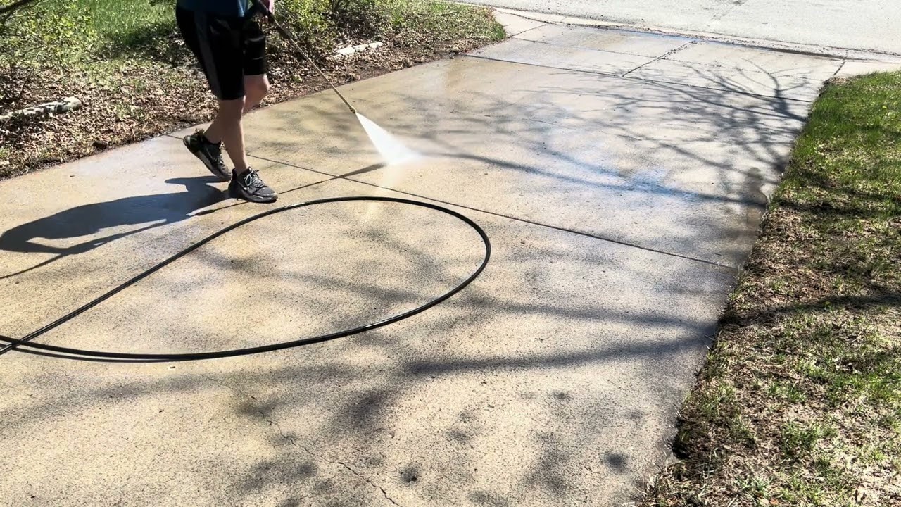Pressure washing driveway 4/26/25 part 2