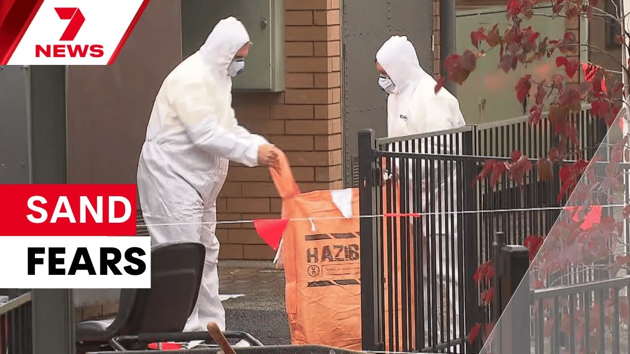 Cleaners move into South Australian schools amid asbestos sand fears | 7NEWS