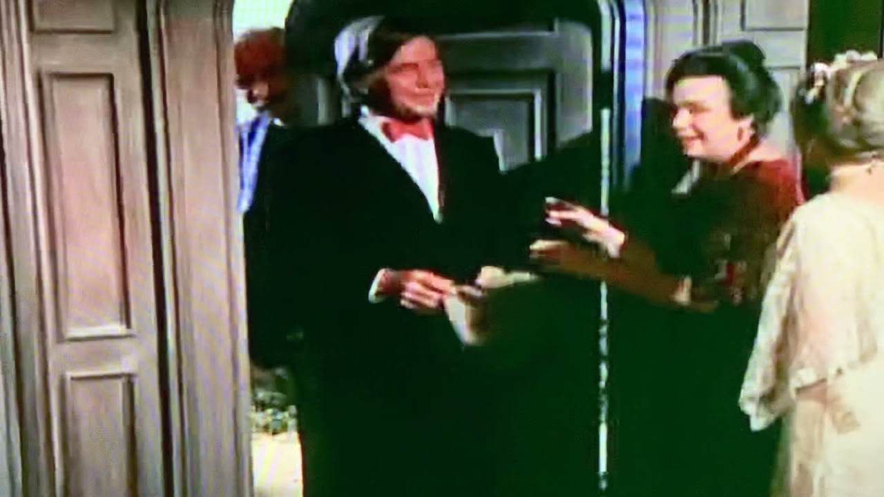 The Waltons ~ The Walton family ❤️comfort the Baldwin ladies by showing up to their party 🎉