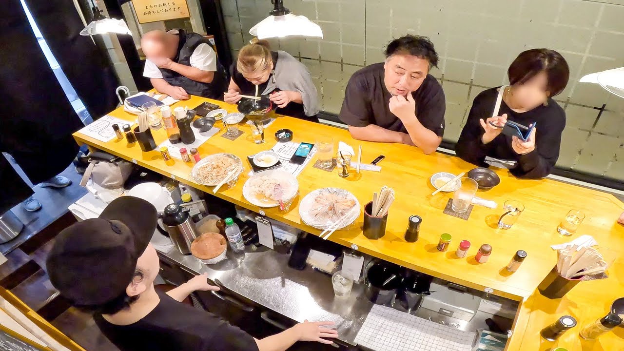 【金沢】夜２２時開店→カウンター７席を１人で捌く深夜うどん食堂がスゴい