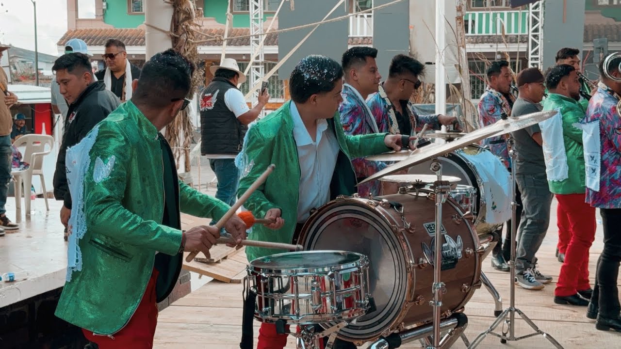 Agarron de bandas Puro Santa Rosa vs Banda Monarca vs Banda Pitufos