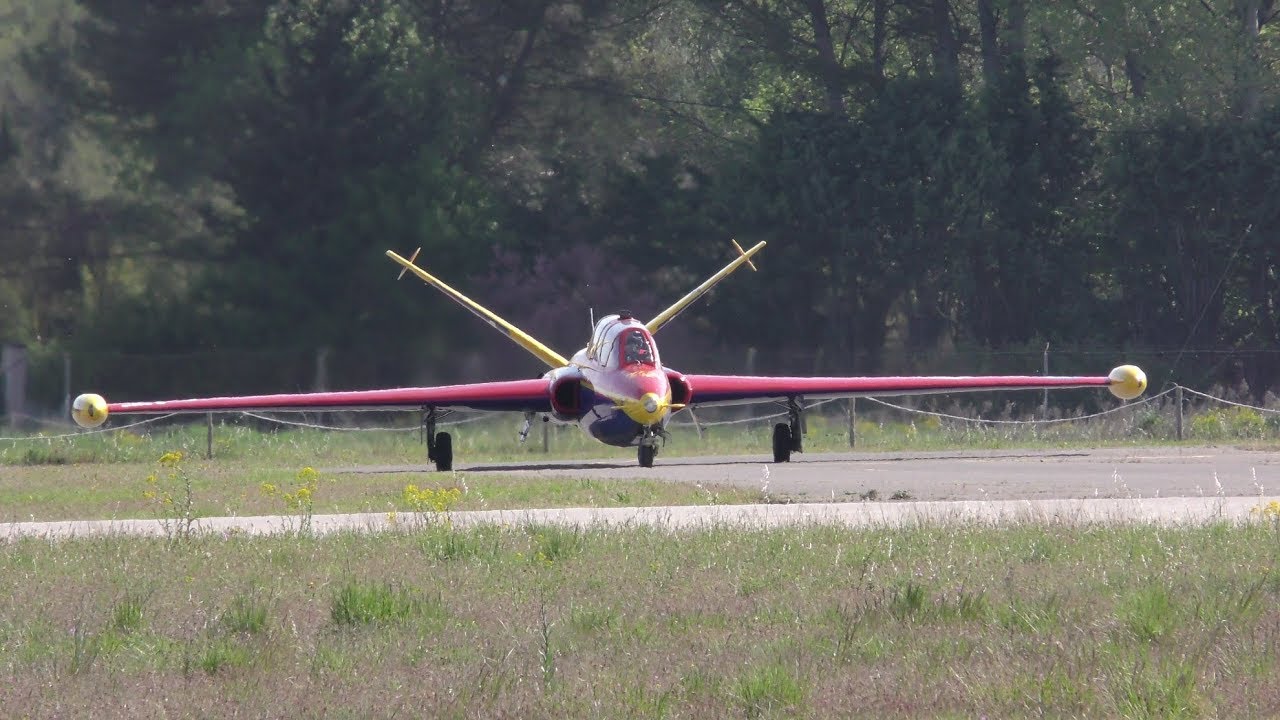 Fouga Magister Décollage et Atterrisage Aix les Milles 20 Avril 2019