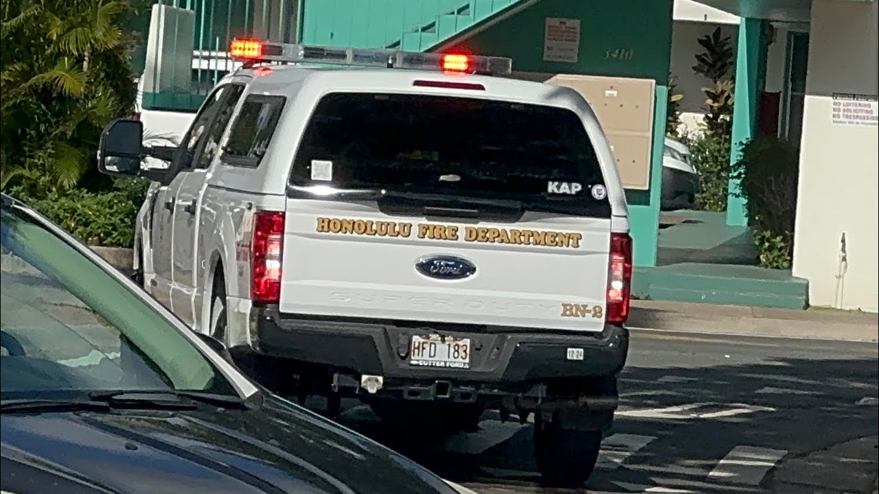 Honolulu fire department (special operations) battalion chief 2 responding