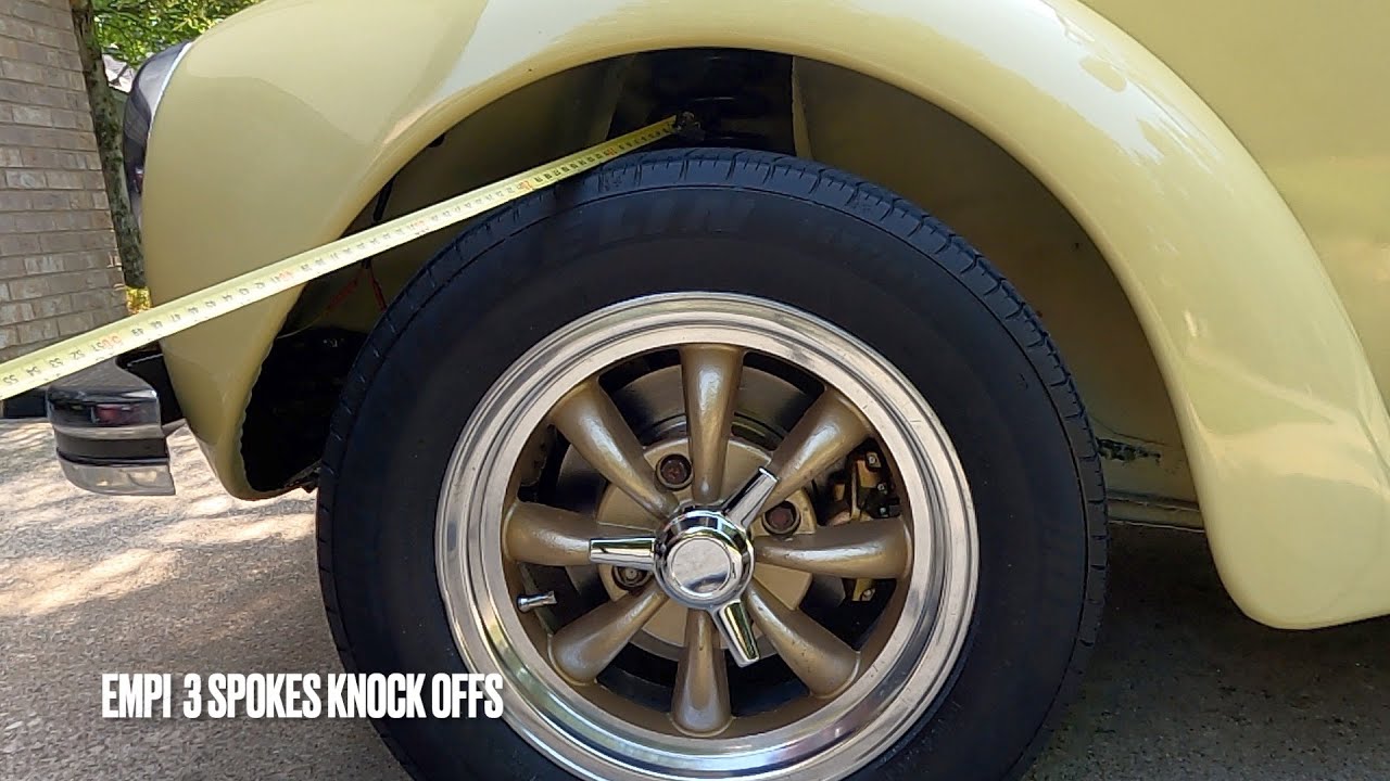 EMPI 3 Spokes Knock offs for 1971 VW
