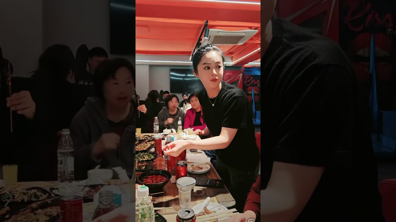 小白牙请粉丝吃饭#小白牙