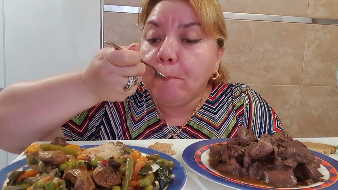МУКБАНГ🍽 ЖРУ ВСЕГДА,ПЕЧЕНЬ С ЛУКОМ, ПРОСТО НЕ ОТОРВАТЬСЯ ОВОЩИ С КУРИЦЕЙ MUKBANG🍴liver with onions.