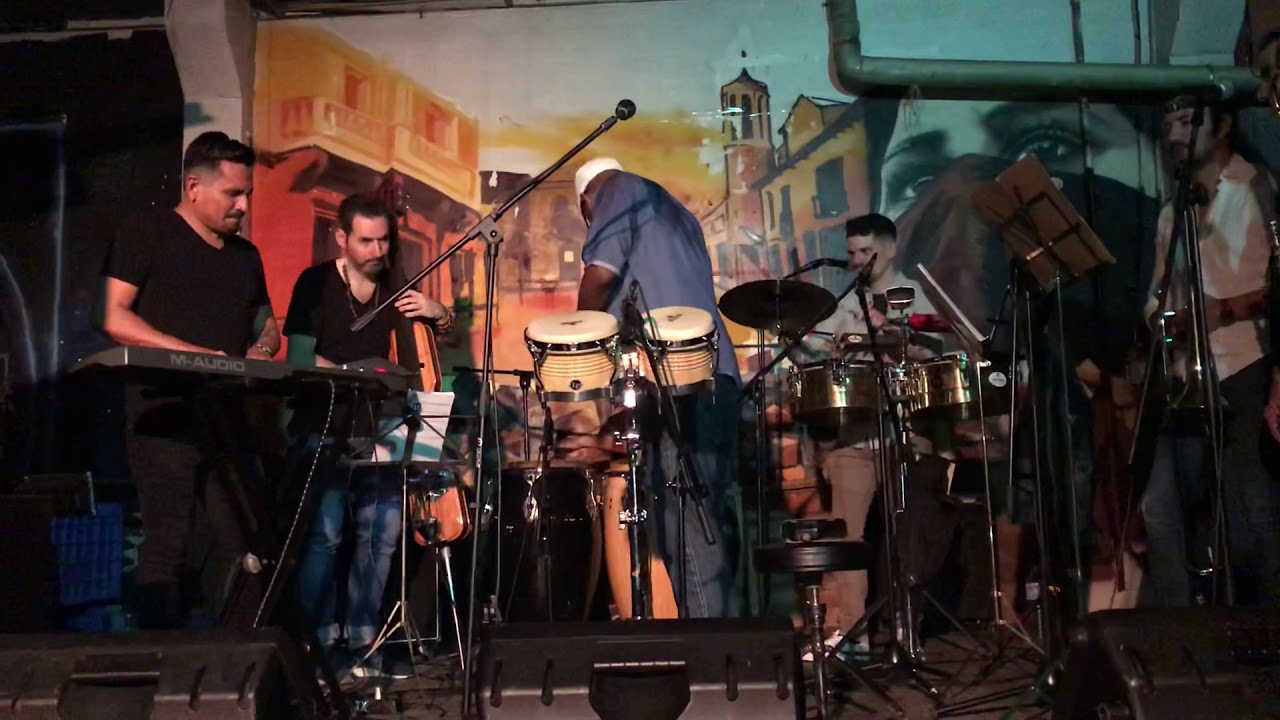 Delincuencia - Lenin “Güiroloco” Jiménez y su Orquesta