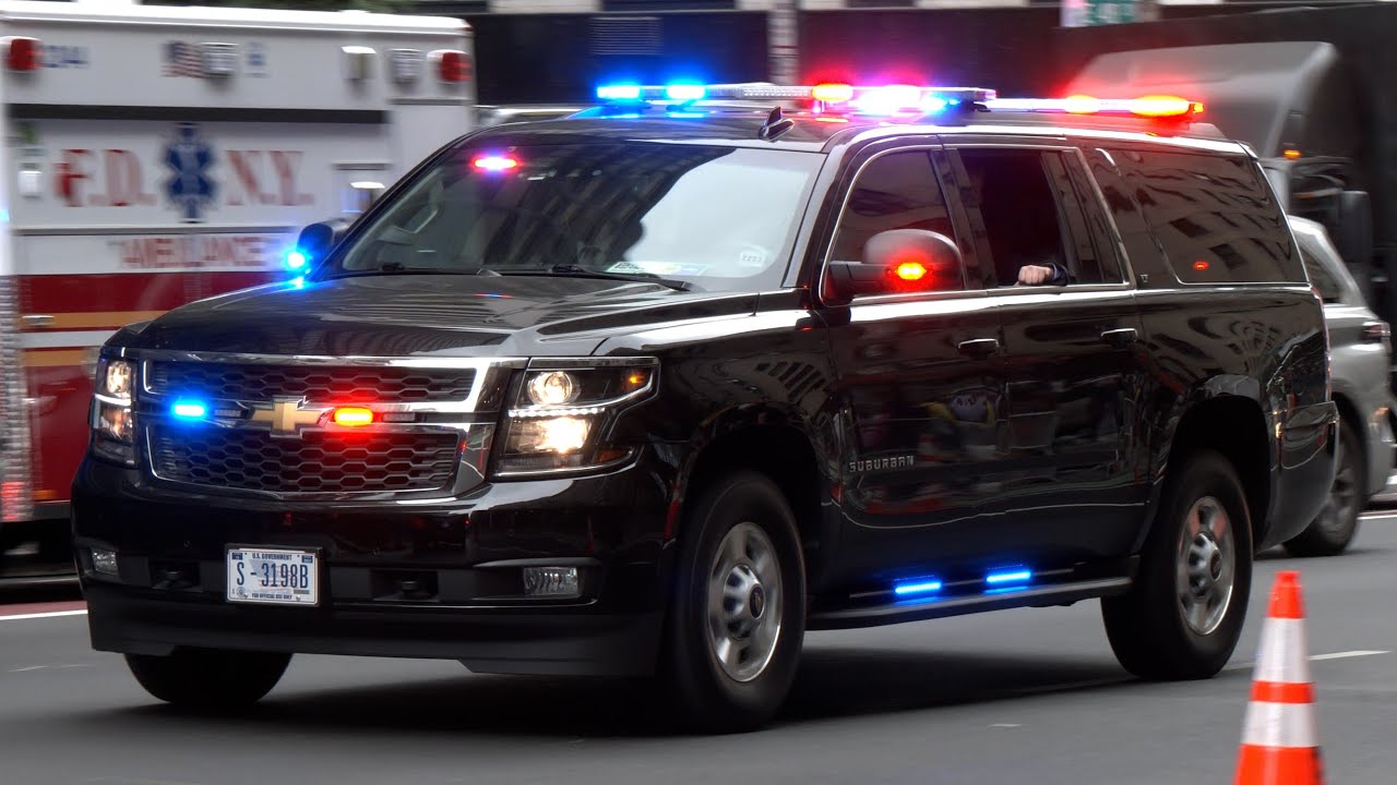 VIP motorcades and emergency vehicles fight New York traffic during United Nations events 🚓