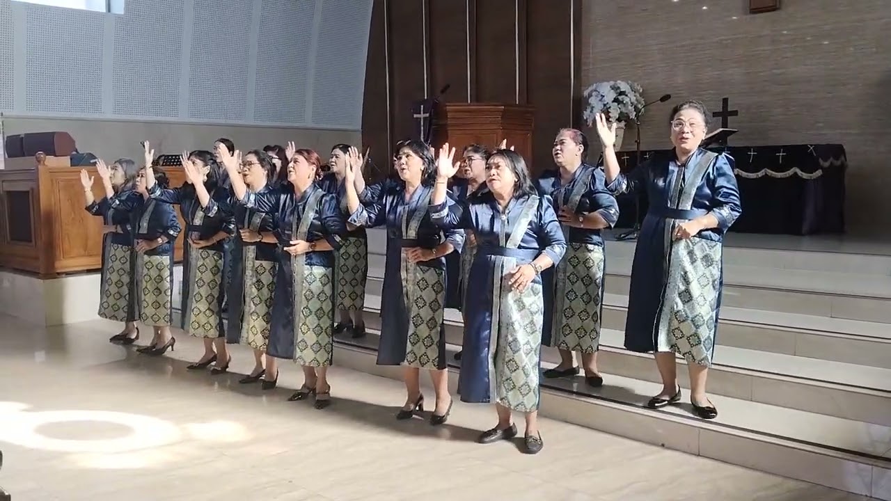 Tim Juara 1 VG Ina Ester HKBP Jatiasih Lomba di GPIB Menara Kasih