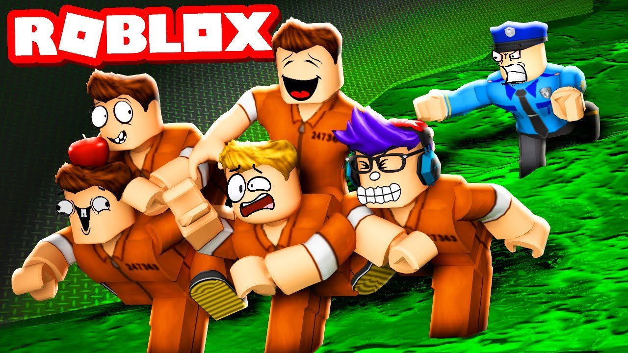 ESCAPING FROM THE PRISON SEWER DRAINS! (Roblox Jailbreak)
