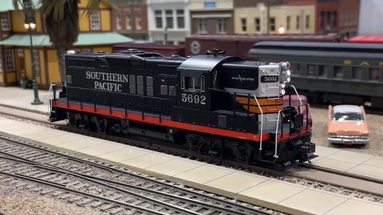 SP GP9 (Athearn Genesis) Review