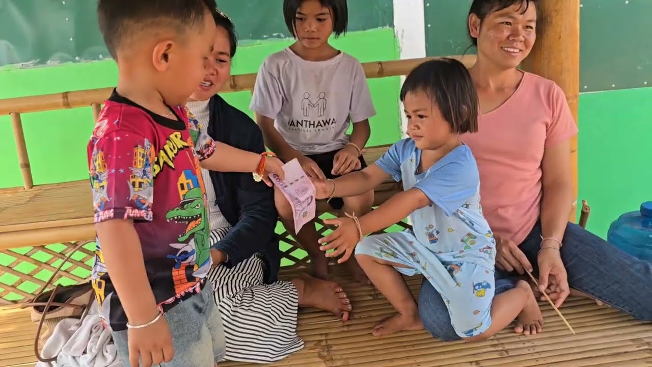 มอบเงินให้ครอบครัวลูก 8 วันพรุ่งนี้จะกลับบ้าน