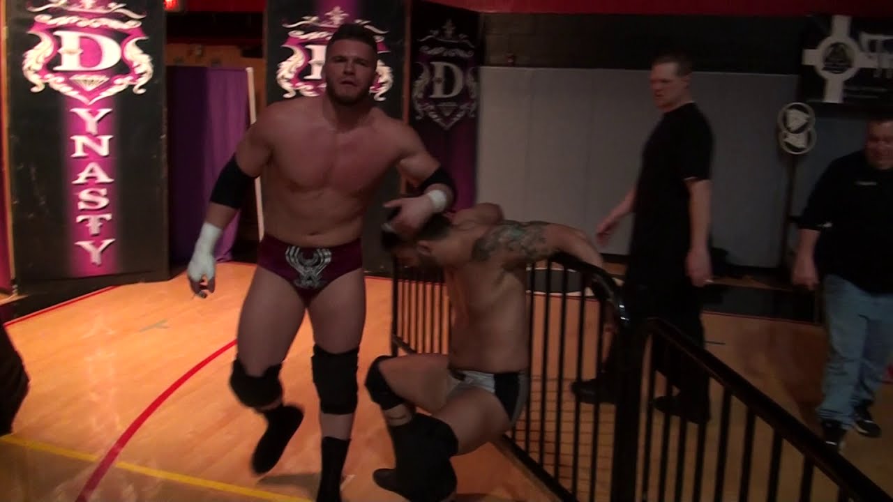 RESURRECTION: Zack Clayton (C) -vs- Mike Verna (12.08.2017)