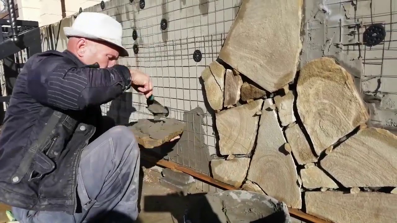 Облицовка цоколя камнем