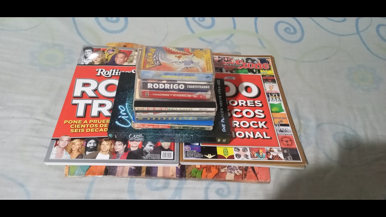 mi pequeña colección de MUSICA : Compact DISC , cassette, vinilo . etc