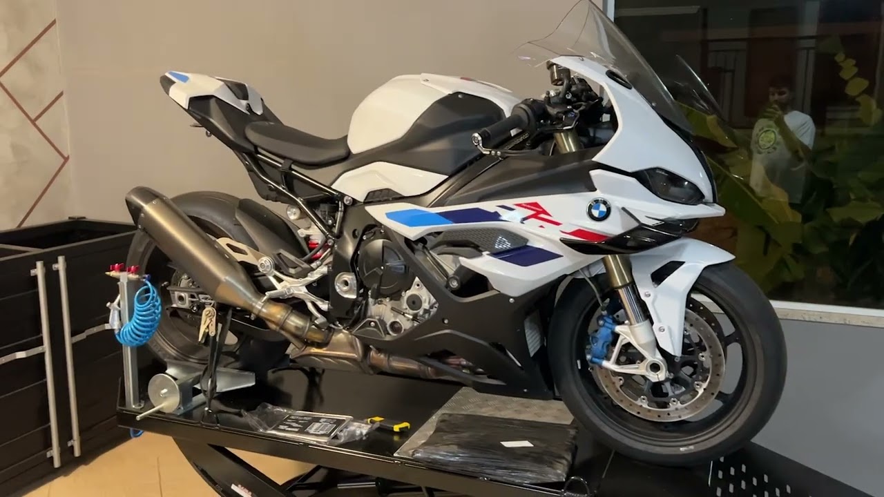 INSTALEI OS PRIMEIROS ACESSÓRIOS NA     S1000RR 2024 😍