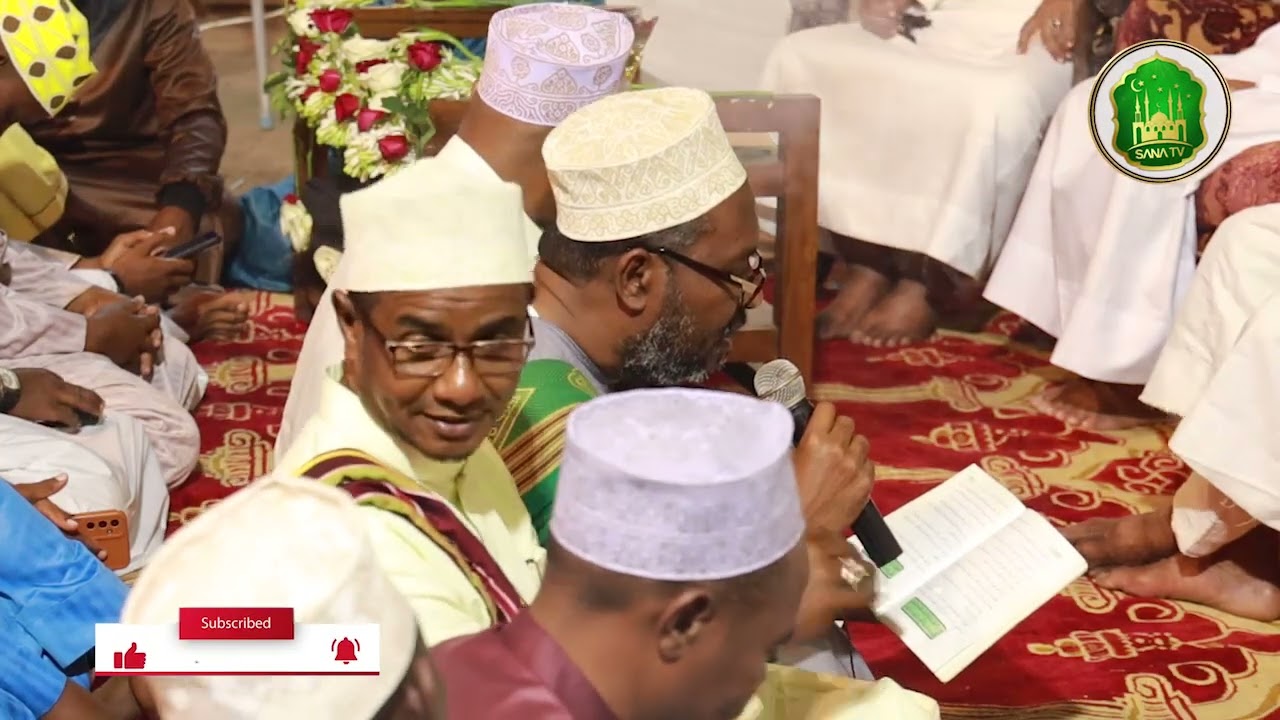 SHARIF ABUBAKAR  BUN SUMAIT ALIVYO HUDHURIA MAULID YA MTUME