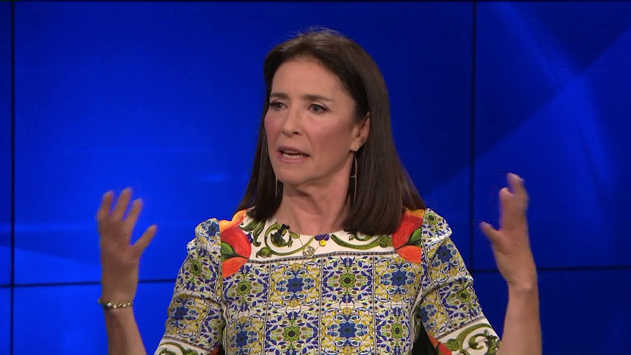 Mimi Rogers on the On-Camera Kisses in 
