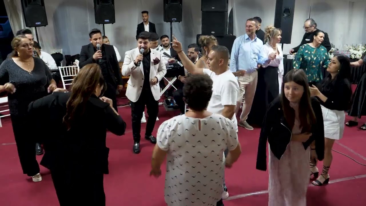Robert Monea & Orchestra Fulgerii   Botez Yanis Teodor