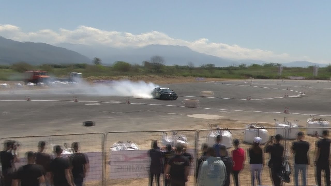 Αγώνες Drift στο αεροδρόμιο Τριόδου