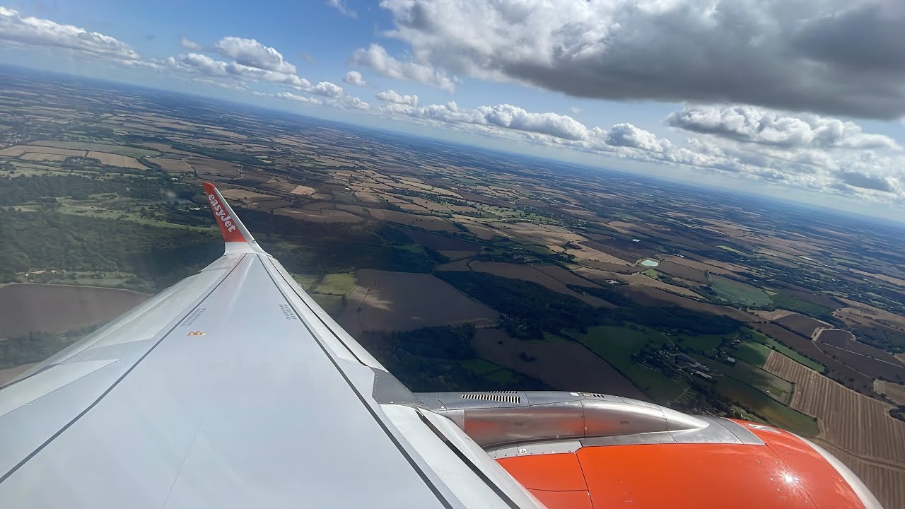 easyJet A320neo pushback & takeoff London Stansted | OE-LSR