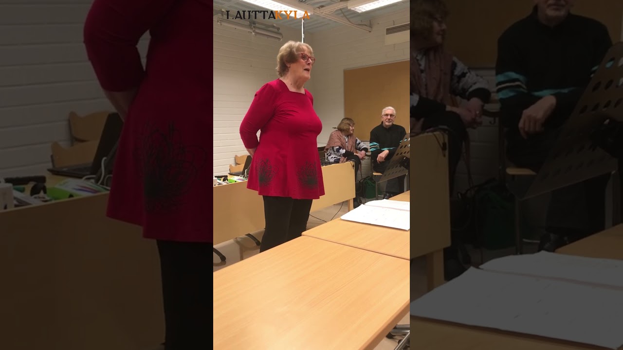 Eila Heinilä kertoo tarinan Huittisten murteella, tammikuussa 2024
