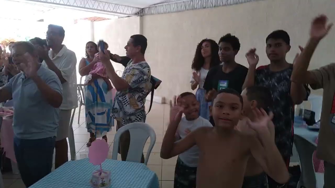 ...confere...Alice, no país das maravilhas!!!