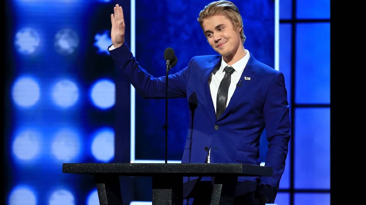 Justin Bieber Apologizes, Gets Skewered at Comedy Central Roast - Breaking News
