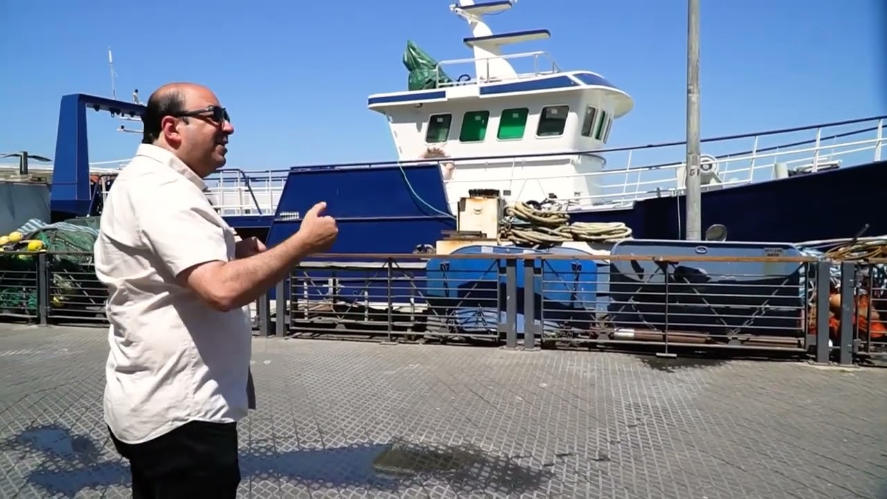 جولة في يافا مع سامي أبو شحادة