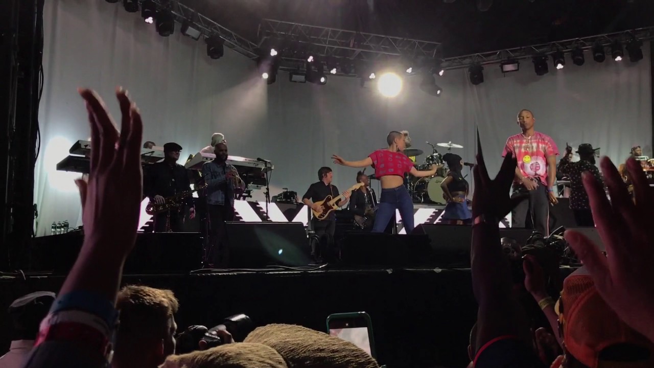 Pharrell and The Roots Live at The Roots Picnic 2017