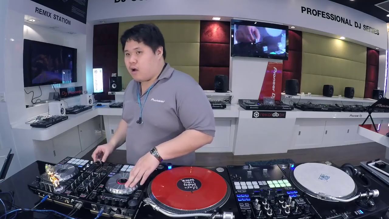 DDJ SR2 VS DJM S9 By DJ NUTTY