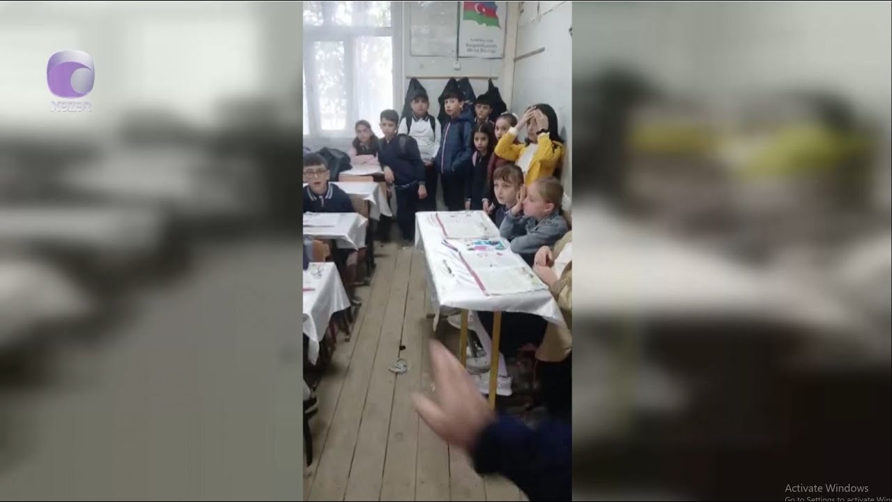 Şəmkirdə şagirdlər sinifdə ayaq üstə təhsil alırlar - ŞİKAYƏT