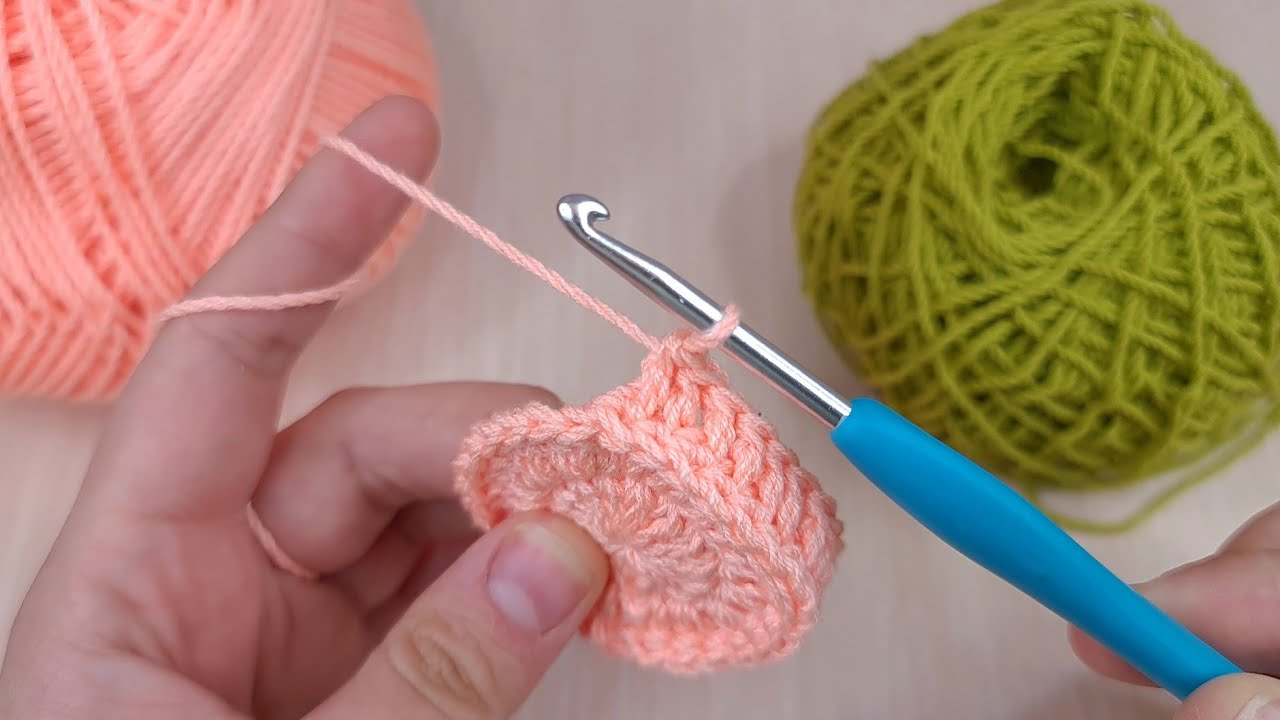 Wow !! 😍SUPER IDEA !!Very nice easy, very useful crochet, pincushion ✔ sell and give as a gift.