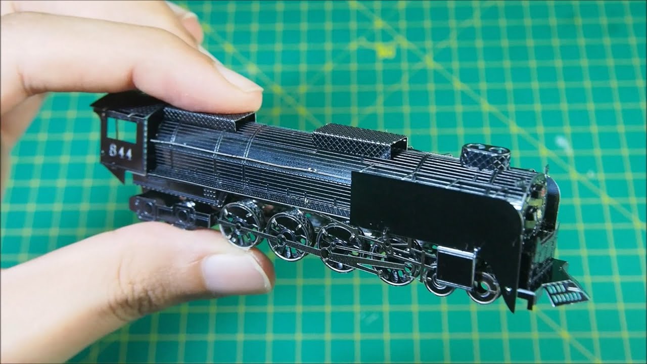 3D Metal Puzzle STEAM LOCOMOTIVE (Colored)